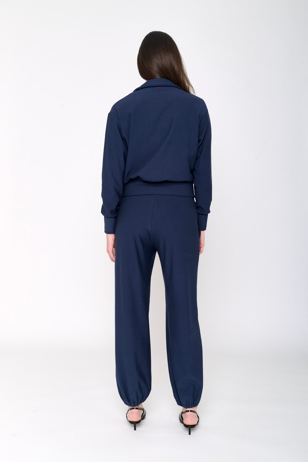 COLLARED V SWEATER